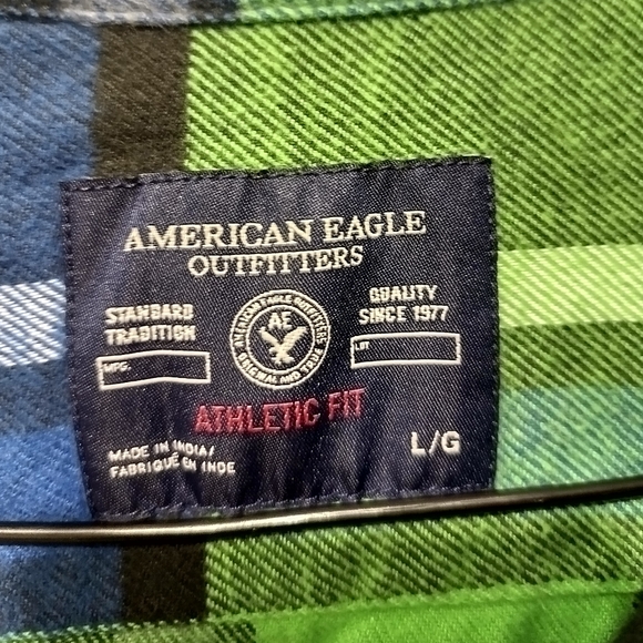 American Eagle Outfitters Athletic Fit Plaid Flannel - Picture 3 of 3